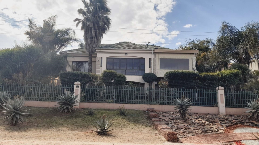 3 Bedroom Property for Sale in Kosmos Ridge North West